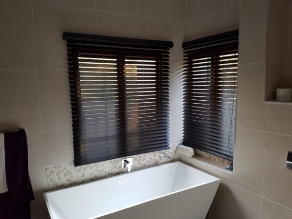 Plaswood blinds in kitchen with wood look – Eden Blinds Pretoria
